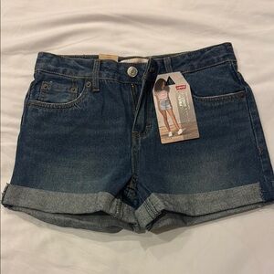 Levi's Girlfriend Shorty Shorts